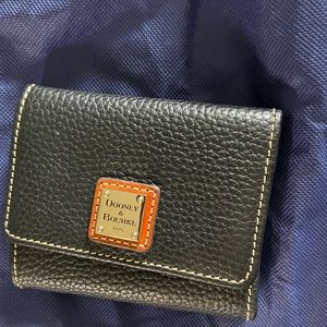 Dooney & Bourke wallet